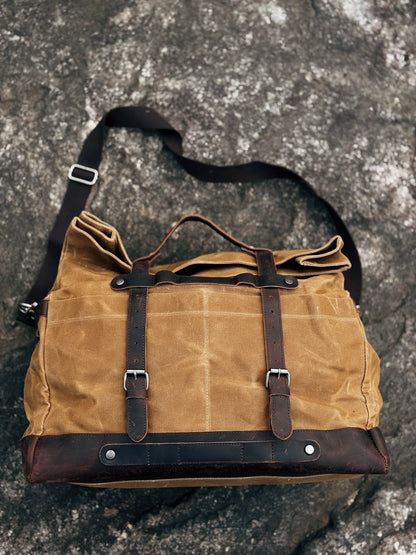 Traveling bag 1
